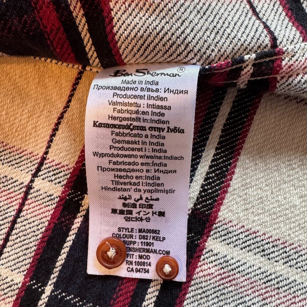 Ben Sherman Men's Flannel -- 100% Cotton Size Large - Picture 3 of 4